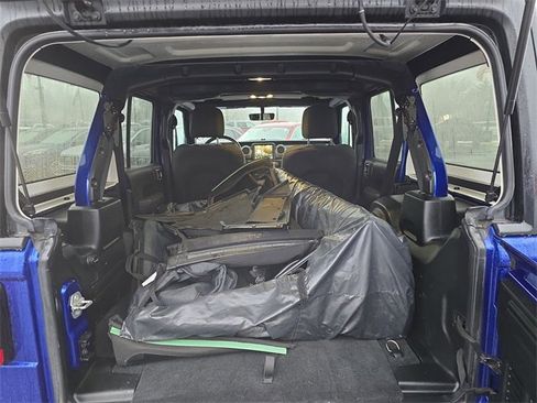 Used 2019 Jeep Wrangler Unlimited Sahara w/ Dual Top Group image 7