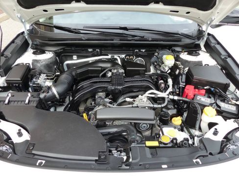 Used 2025 Subaru Outback Premium w/ Popular Package #1 AWD/4WD image 18