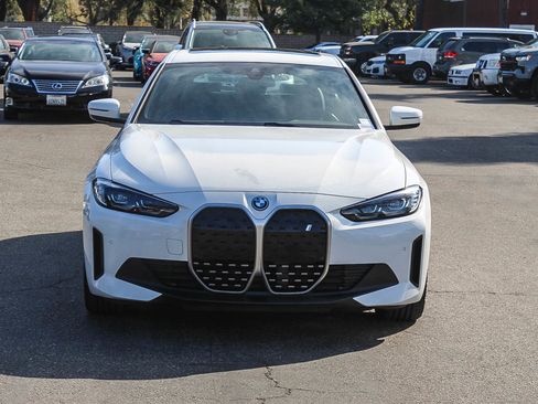 Certified 2023 BMW i4 eDrive35 w/ Premium Package image 2