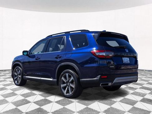 Used 2023 Honda Pilot Elite image 6