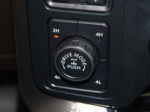 New 2025 Ford F150 King Ranch w/ FX4 Off-Road Package image 47