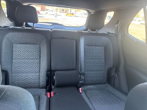 Used 2023 Chevrolet Equinox LT image 29