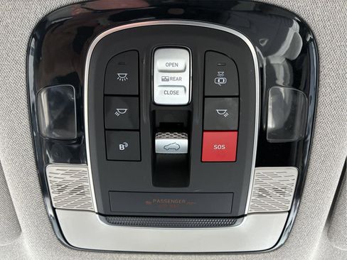 Used 2024 Hyundai Palisade Limited AWD/4WD image 33