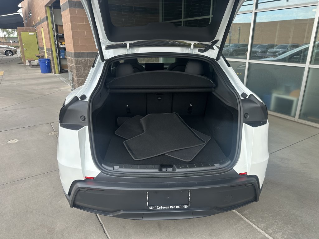 Used 2026 Tesla Model Y Long Range RWD image 35