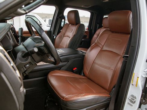 Used 2024 RAM 3500 Limited w/ Safety Group image 15