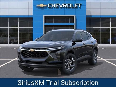 New 2026 Chevrolet Trax LT w/ Driver Confidence Package image 6