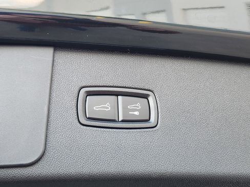 Used 2023 Porsche Cayenne GTS image 34