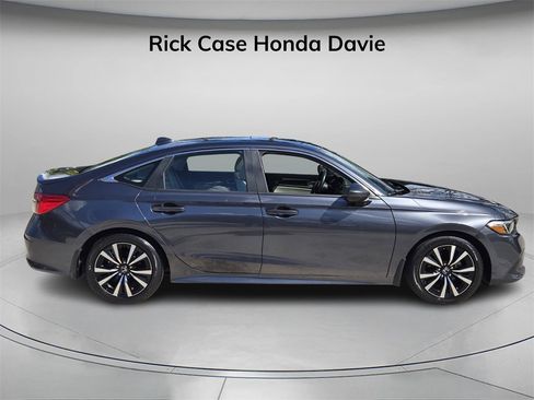 Certified 2023 Honda Civic EX image 3