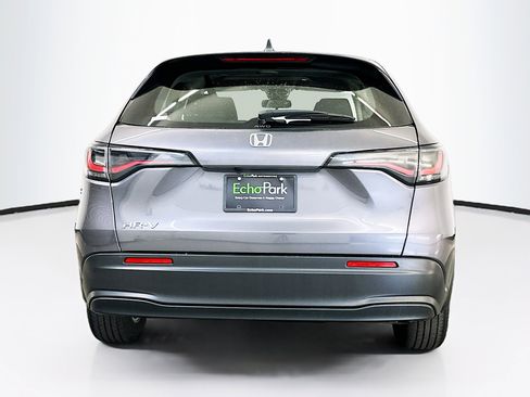 Used 2023 Honda HR-V LX image 7