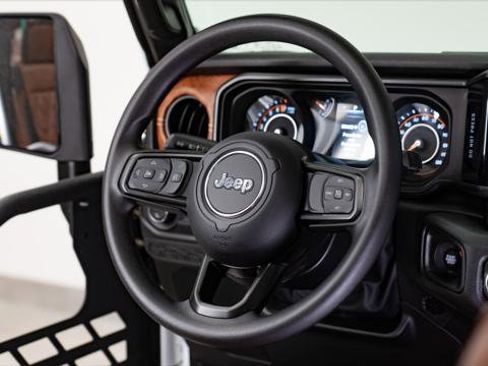 Used 2026 Jeep Gladiator Sport image 26