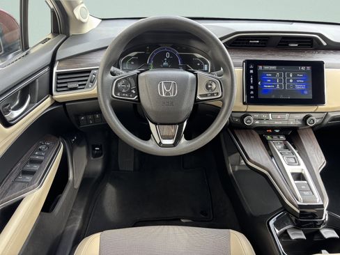 Certified 2018 Honda Clarity Plug-In Hybrid image 32