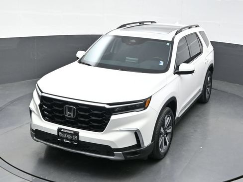 Used 2023 Honda Pilot Elite image 37