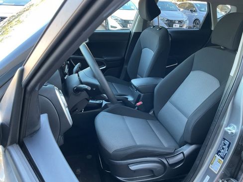 Used 2025 Kia Soul LX w/ LX Technology Package image 14