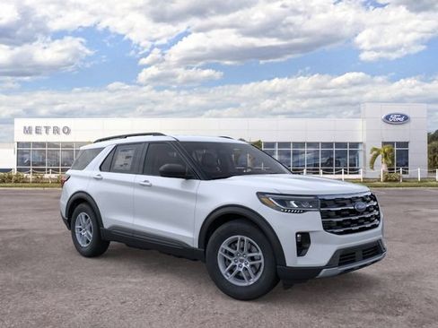 New 2026 Ford Explorer Active w/ Active Comfort Package RWD image 7