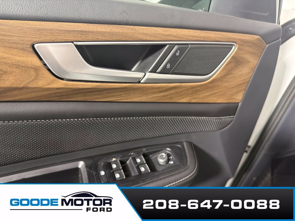 Used 2025 Volkswagen Atlas SE AWD/4WD image 9