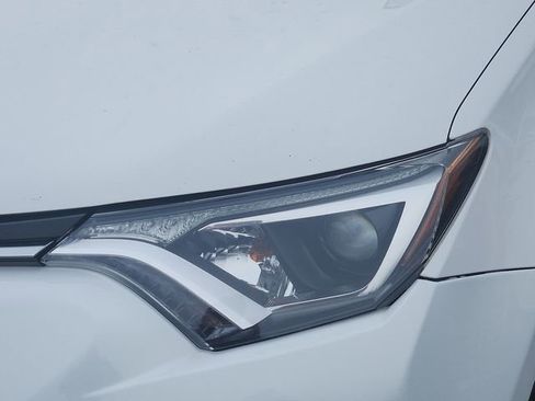 Used 2018 Toyota RAV4 LE w/ All Weather Liner Package image 9