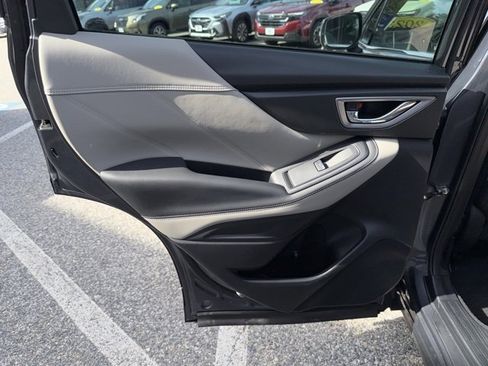 Used 2023 Subaru Forester Limited image 31