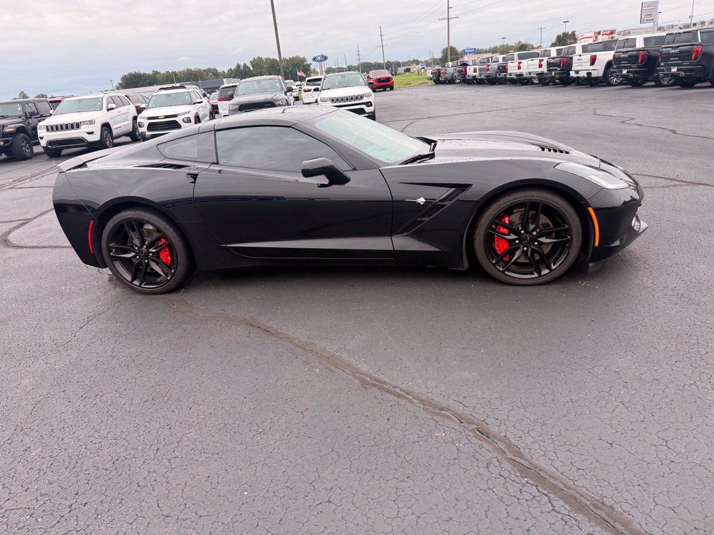 Used 2019 Chevrolet Corvette Stingray Coupe RWD image 8