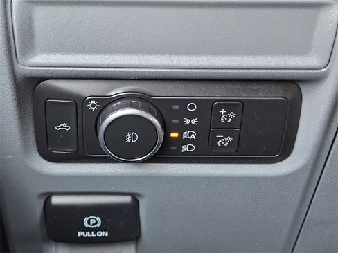 Used 2022 Ford F150 XLT image 22