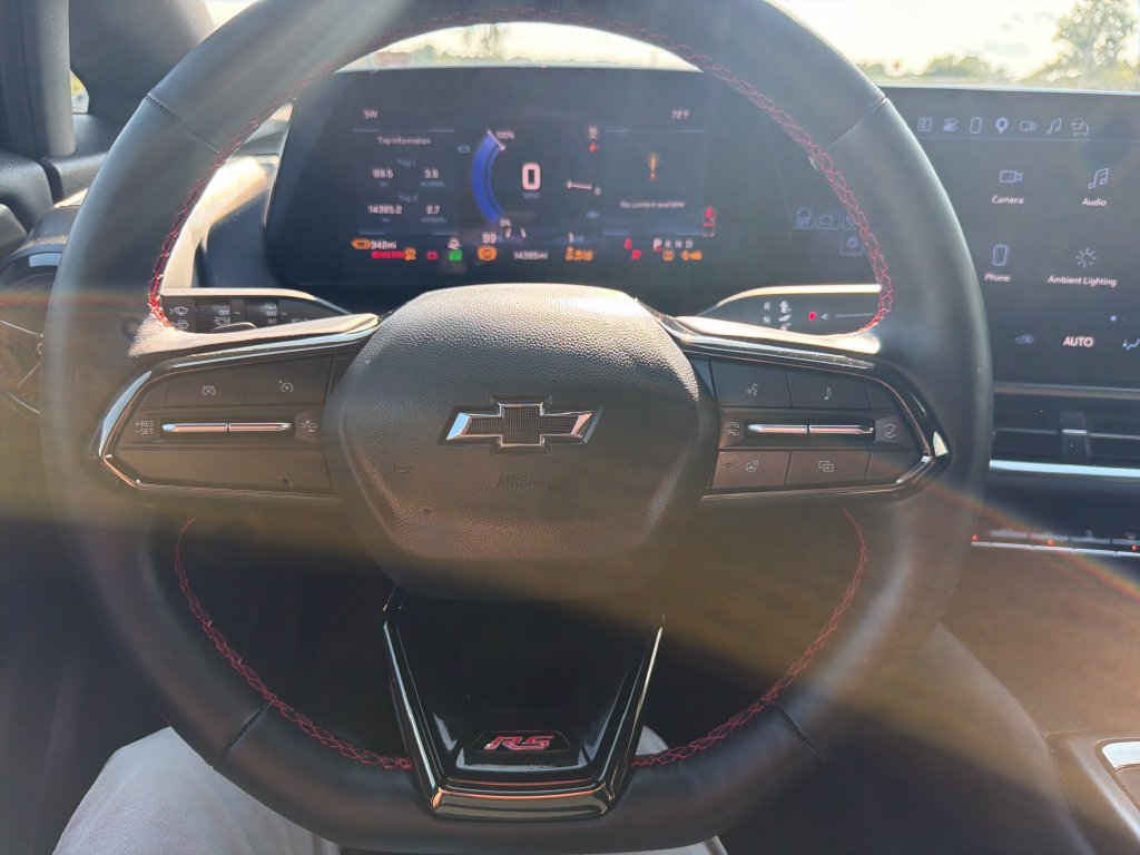 Used 2024 Chevrolet Equinox EV RS FWD image 17