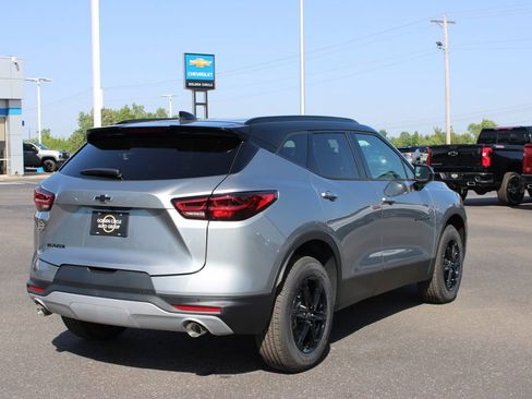 New 2026 Chevrolet Blazer LT w/ Convenience Package FWD image 9