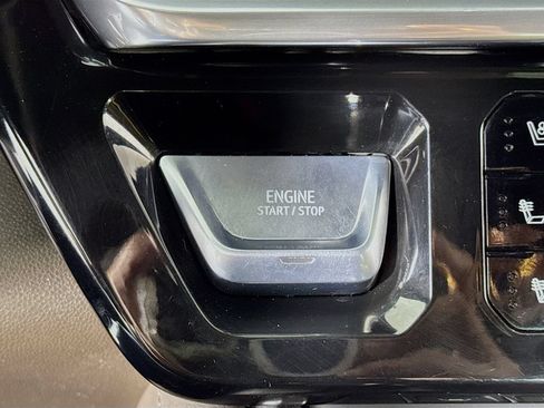 Used 2023 GMC Sierra 1500 Denali AWD/4WD image 34
