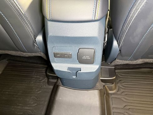 Used 2025 Ford Maverick Lobo image 42