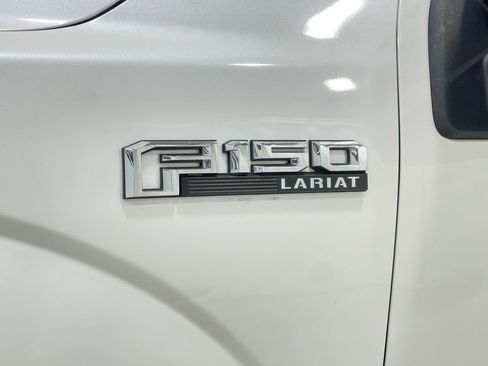 Used 2019 Ford F150 Lariat w/ Equipment Group 502A Luxury AWD/4WD image 38