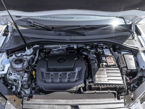 Used 2019 Volkswagen Tiguan SEL Premium R-Line AWD/4WD image 35