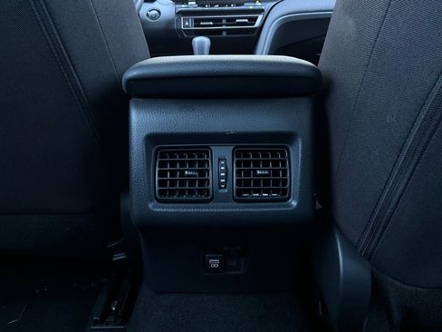 Used 2025 Toyota Camry LE image 12