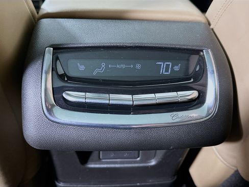 Used 2023 Cadillac XT6 Sport w/ Platinum Package image 26