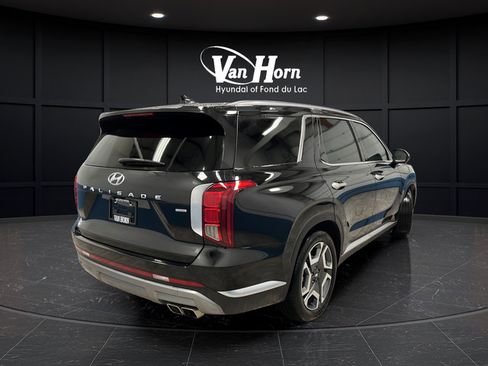 Used 2025 Hyundai Palisade Limited AWD/4WD image 3