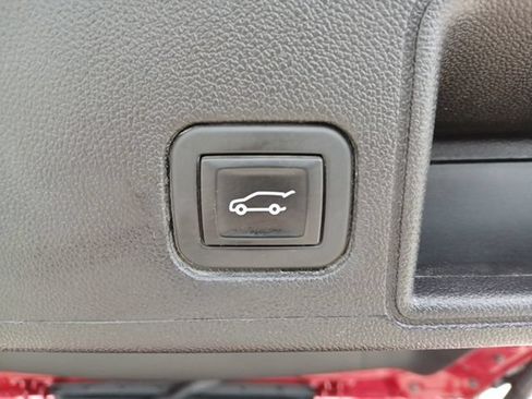 Certified 2024 GMC Terrain Denali w/ Denali Premium Package AWD/4WD image 35