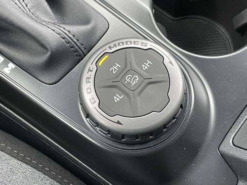 New 2025 Ford Bronco 2-Door image 29