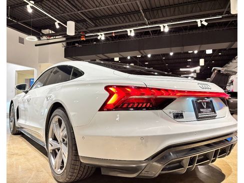 Used 2023 Audi e-tron GT Prestige w/ Prestige Package image 18