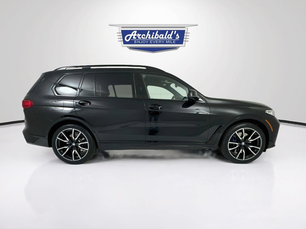 Used 2022 BMW X7 xDrive40i w/ M Sport Package AWD/4WD image 8