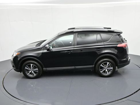 Used 2018 Toyota RAV4 XLE AWD/4WD image 27