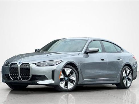 Used 2023 BMW i4 eDrive35 image 1