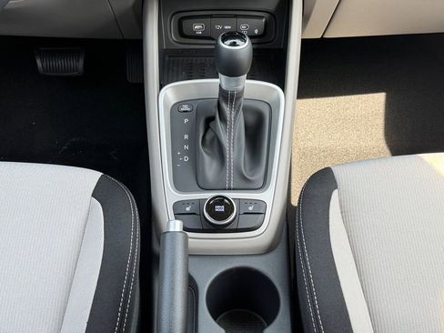 New 2026 Hyundai Venue SEL FWD image 17