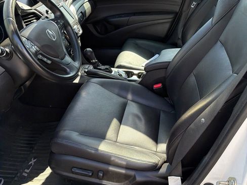 Used 2017 Acura ILX FWD image 12