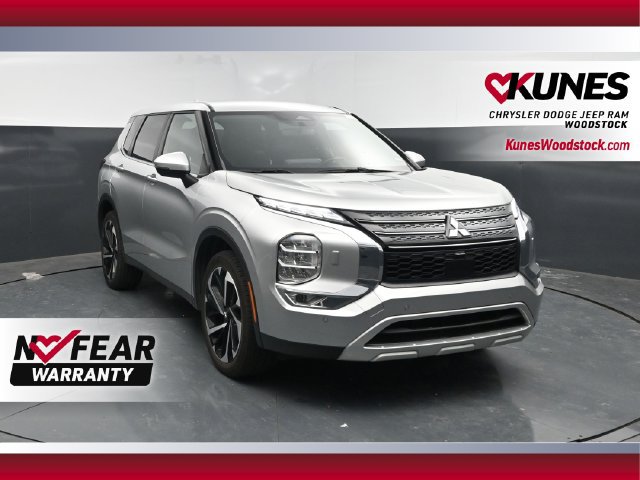 Used 2024 Mitsubishi Outlander SE AWD/4WD image 1