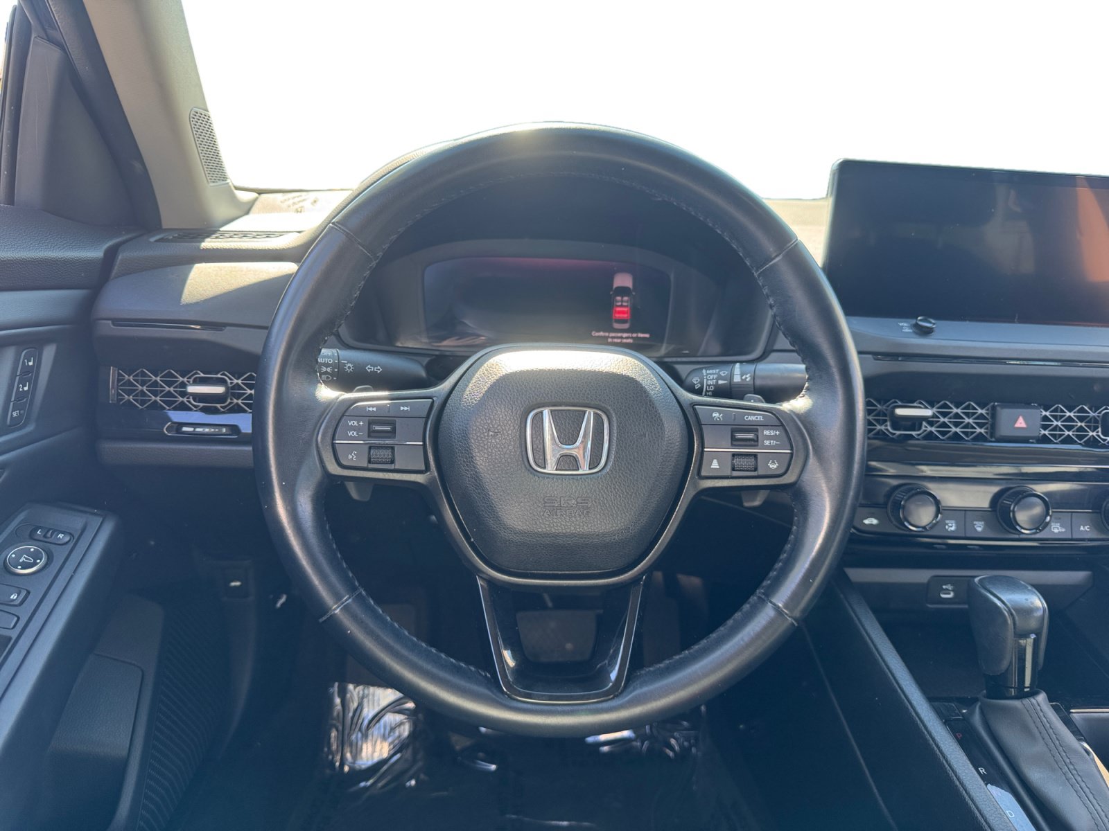 Used 2023 Honda Accord EX-L image 12