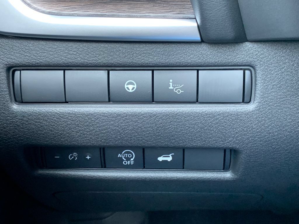 New 2026 Nissan Rogue Platinum w/ Platinum Premium Package AWD/4WD image 17