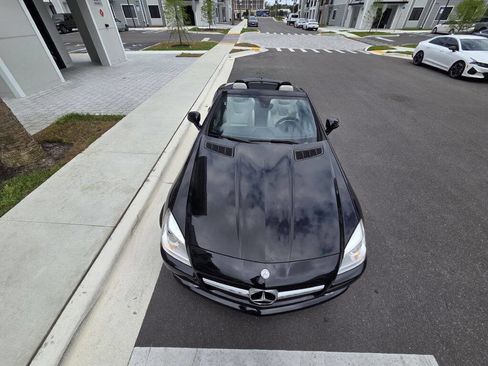 Used 2015 Mercedes-Benz SLK 250 image 5