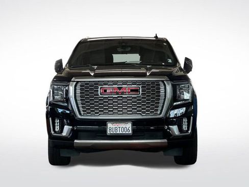 Used 2021 GMC Yukon Denali w/ Denali Premium Package image 10