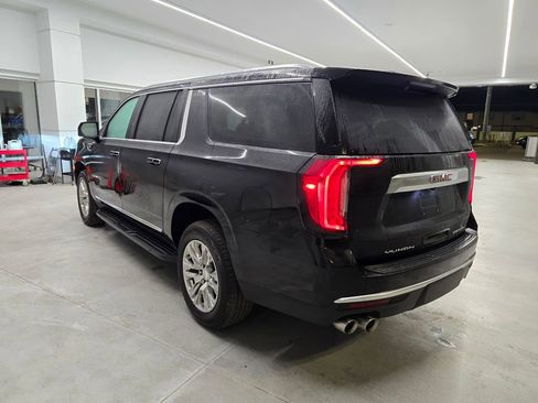 Used 2024 GMC Yukon XL Denali image 4