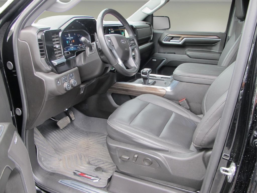 Certified 2024 Chevrolet Silverado 1500 RST w/ All Star Edition Plus AWD/4WD image 9