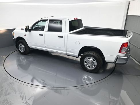 Used 2024 RAM 3500 Tradesman w/ Chrome Appearance Group image 29