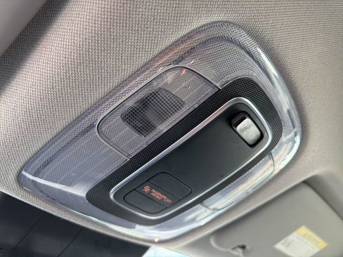 Certified 2025 Hyundai Elantra SE image 27