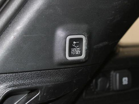 Used 2024 Jeep Grand Cherokee Altitude AWD/4WD image 28